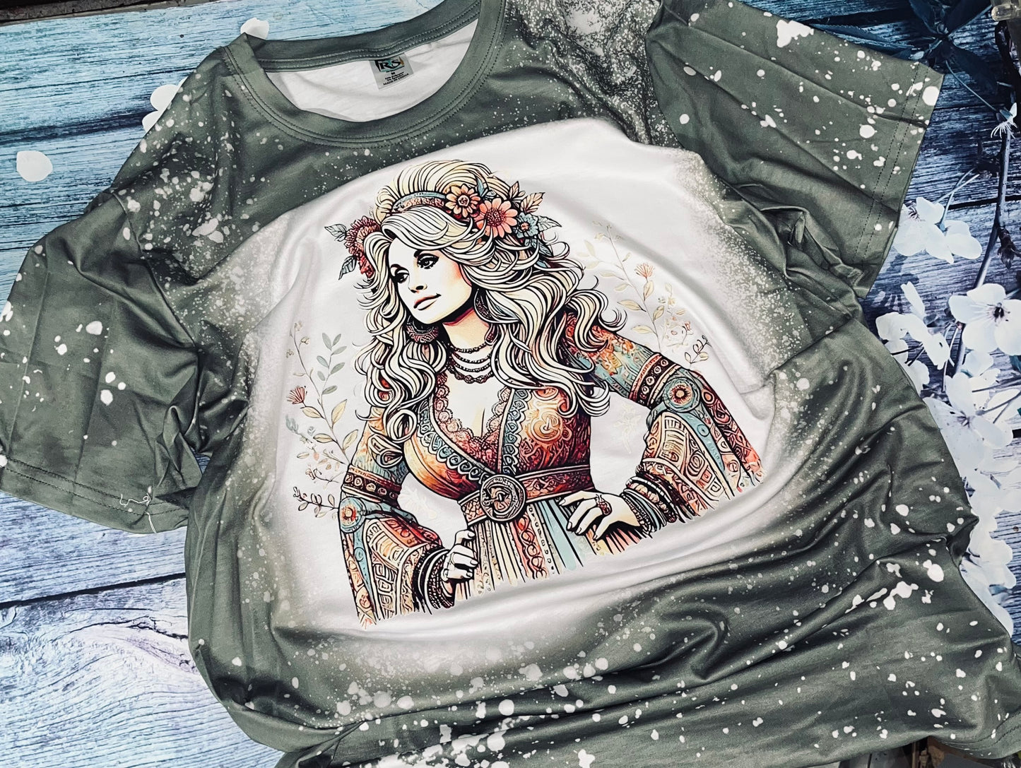 Hippie Dolly Short Sleeve Bleach Tshirt