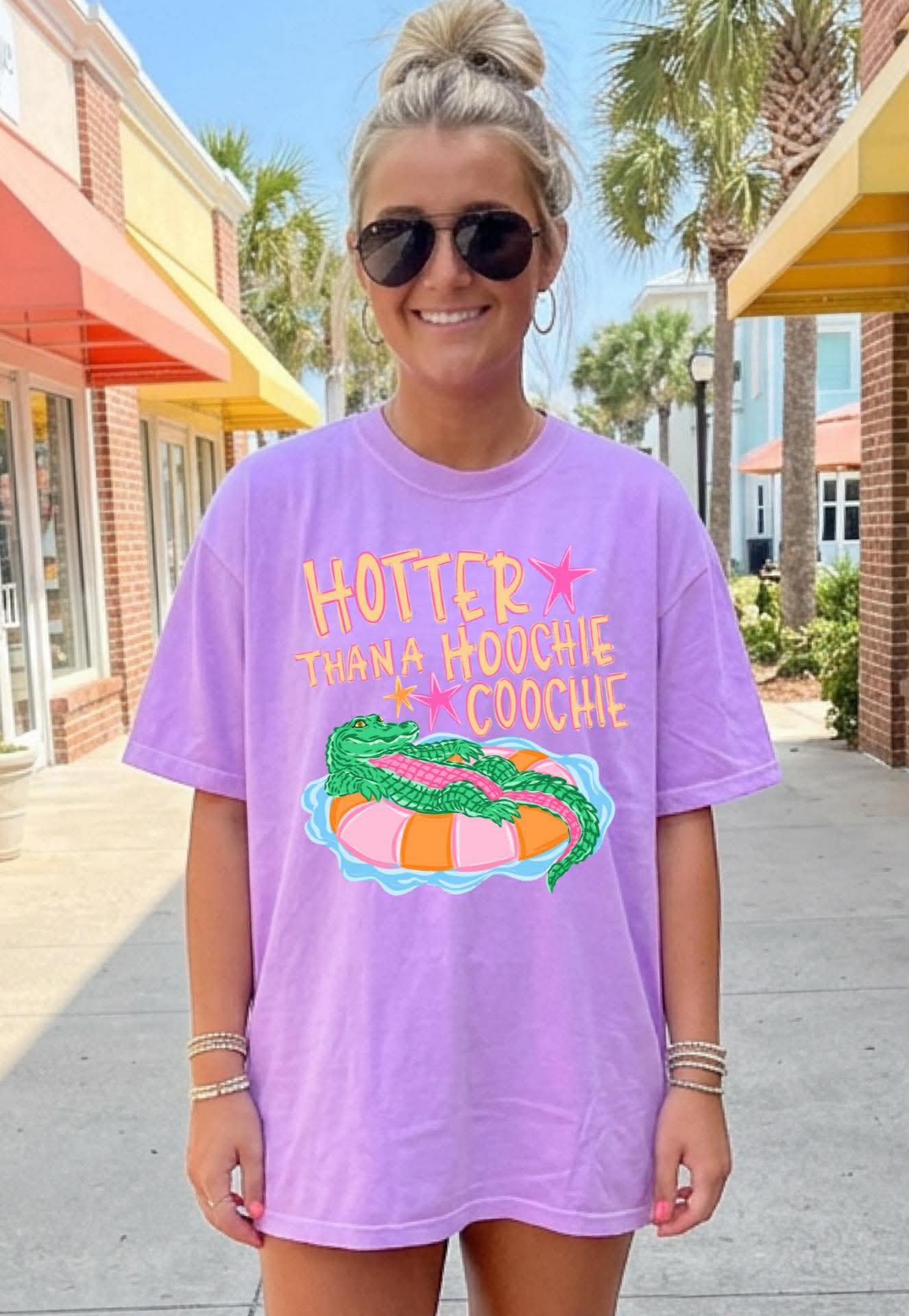 Hotter Than A Hoochie Coochie, Gator Short Sleeve T